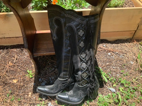 Size 5 women’s Double D Ranch boots