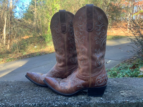 Size 6 women’s Old Gringo boots