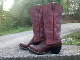 Size 9 women’s Ariat boots