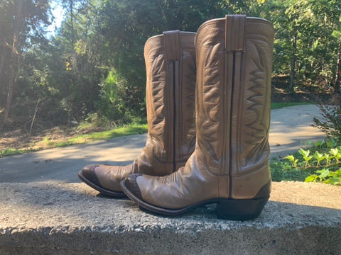 Size 6 women’s ML Leddy boots