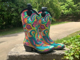 Size 7 women’s rain boots
